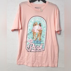 Mean Girls"On Wednesday‎ We Wear Pink T-shirt - Size L